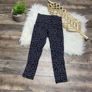 Athleta Salutations II Capri Leopard Leggings